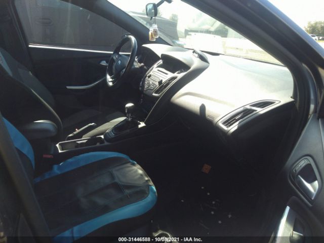 Photo 4 VIN: 1FADP3L95HL347364 - FORD FOCUS 