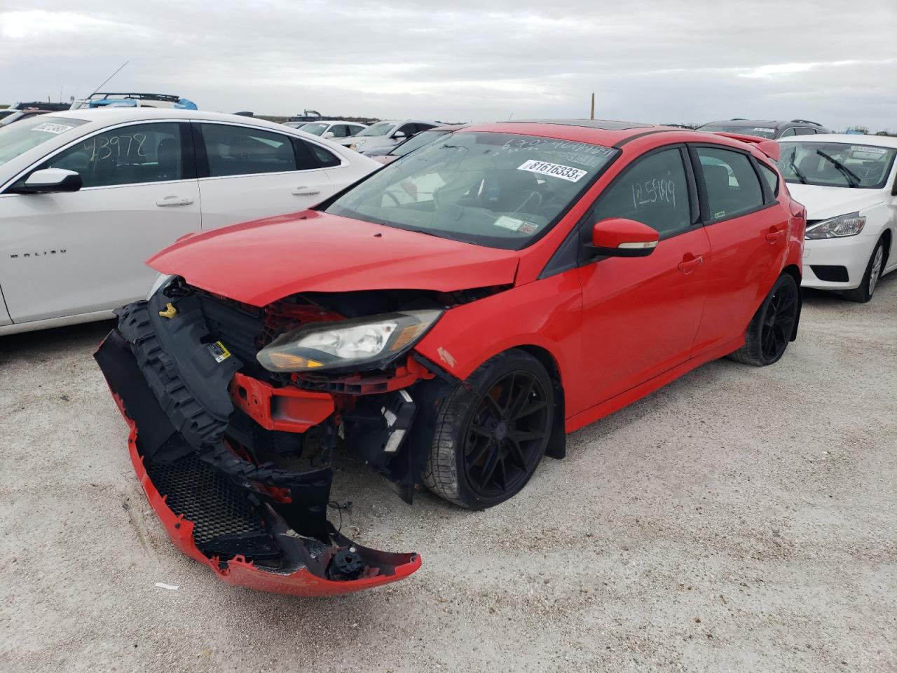 Photo 2 VIN: 1FADP3L96DL166705 - FORD FOCUS 