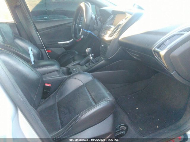 Photo 4 VIN: 1FADP3L96EL355355 - FORD FOCUS 