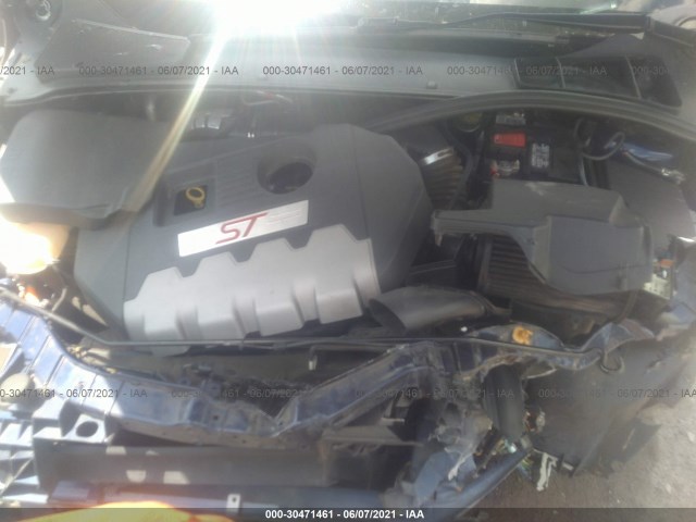 Photo 9 VIN: 1FADP3L96HL252473 - FORD FOCUS 