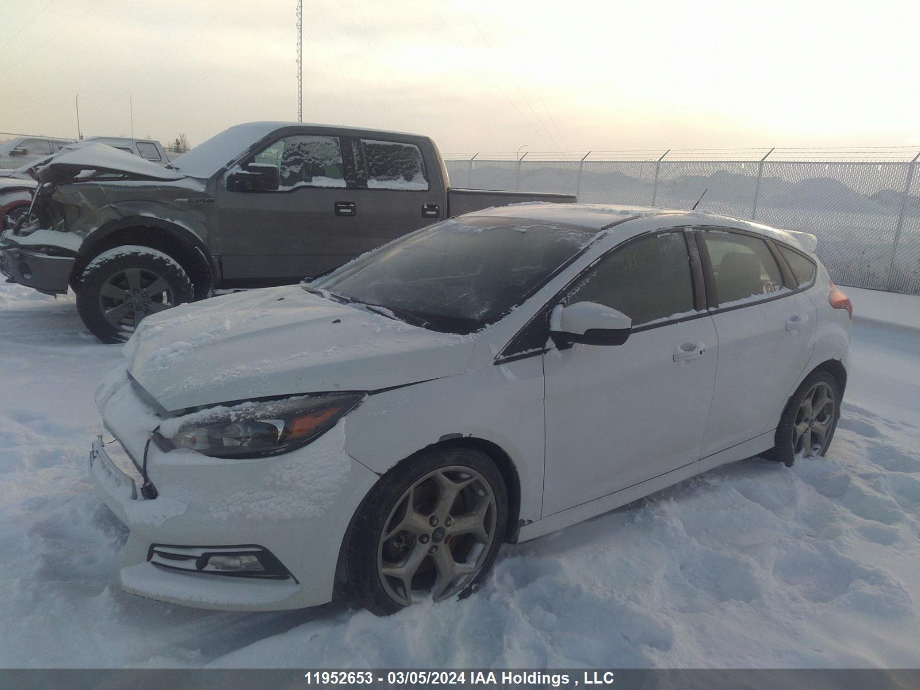 Photo 1 VIN: 1FADP3L97GL295671 - FORD FOCUS ST 