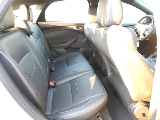 Photo 5 VIN: 1FADP3L97HL330906 - FORD FOCUS ST 