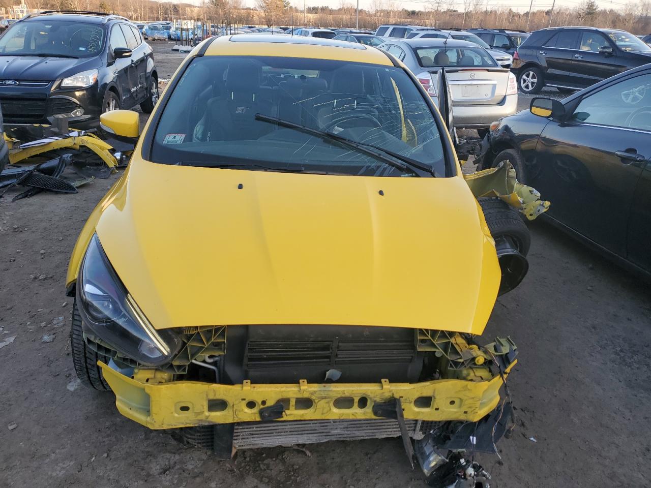 Photo 4 VIN: 1FADP3L97JL213896 - FORD FOCUS 