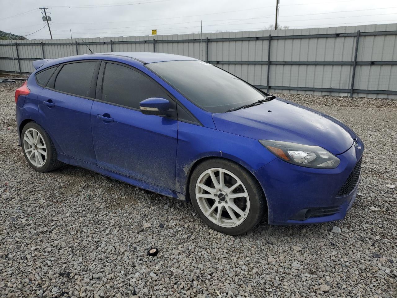 Photo 3 VIN: 1FADP3L98DL178855 - FORD FOCUS 