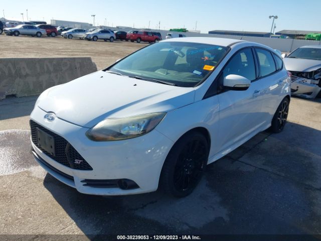 Photo 1 VIN: 1FADP3L98DL209604 - FORD FOCUS 