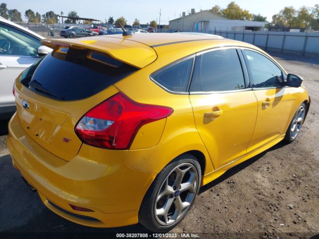 Photo 3 VIN: 1FADP3L98DL319438 - FORD FOCUS ST 