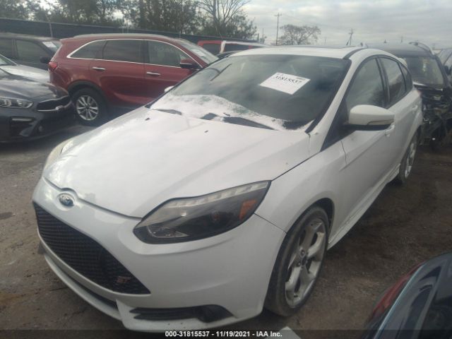 Photo 1 VIN: 1FADP3L98DL349510 - FORD FOCUS 