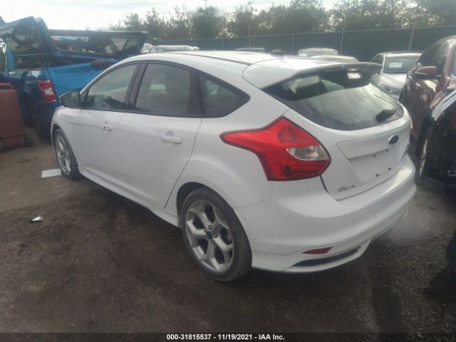 Photo 2 VIN: 1FADP3L98DL349510 - FORD FOCUS 