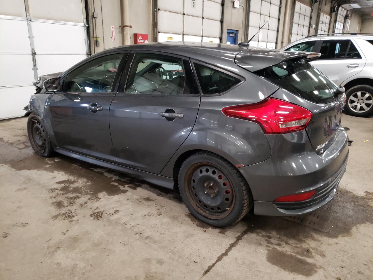 Photo 1 VIN: 1FADP3L98HL290383 - FORD FOCUS 