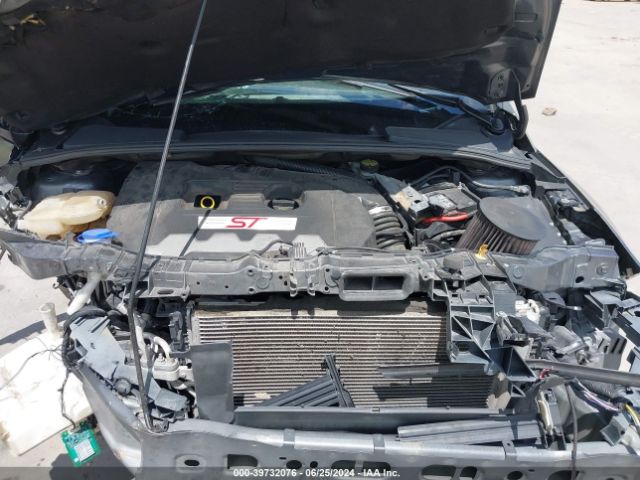 Photo 9 VIN: 1FADP3L98JL282368 - FORD FOCUS 