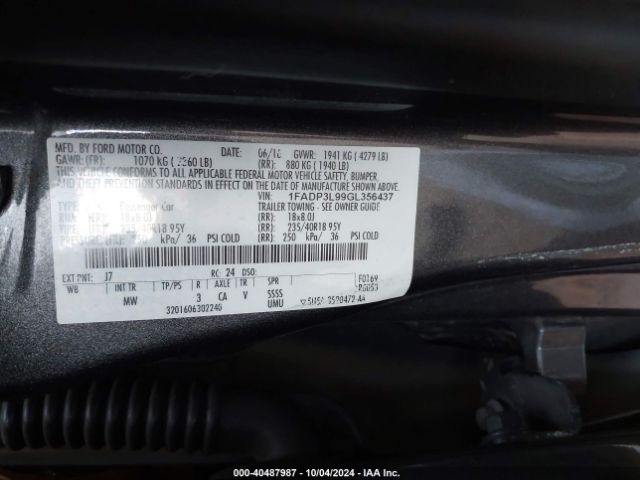 Photo 8 VIN: 1FADP3L99GL356437 - FORD FOCUS 