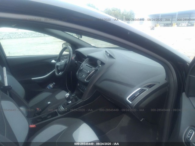 Photo 4 VIN: 1FADP3L99GL396565 - FORD FOCUS 