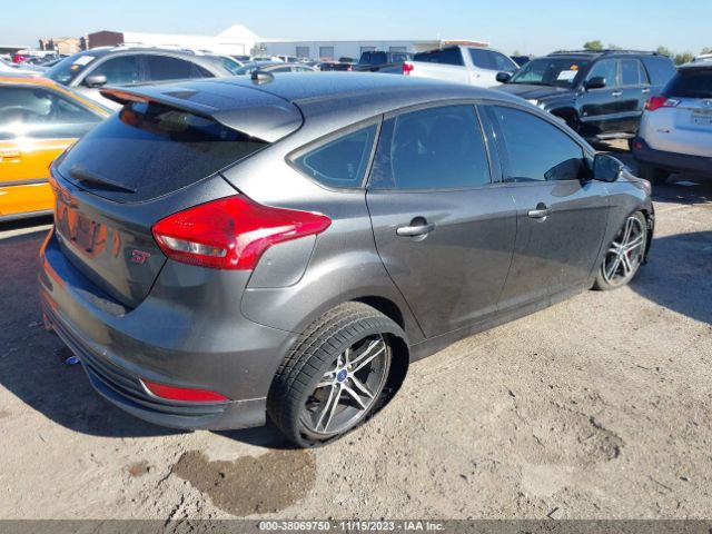 Photo 3 VIN: 1FADP3L99JL325373 - FORD FOCUS 