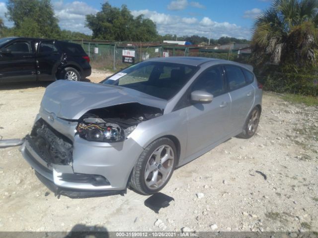 Photo 1 VIN: 1FADP3L9XDL142469 - FORD FOCUS 