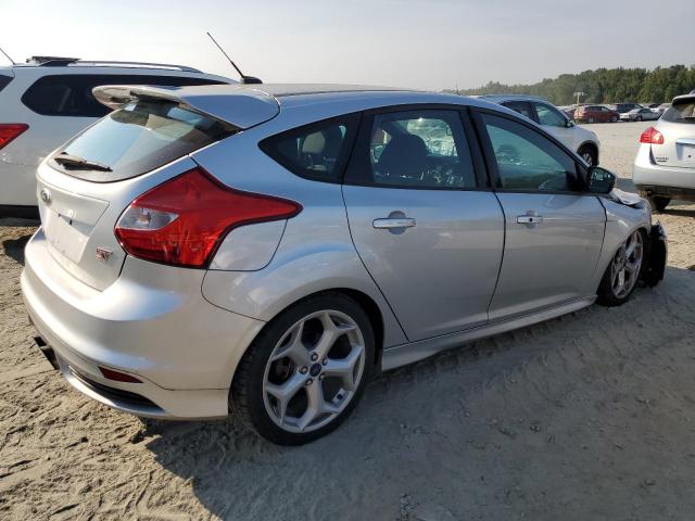 Photo 2 VIN: 1FADP3L9XDL300244 - FORD FOCUS ST 