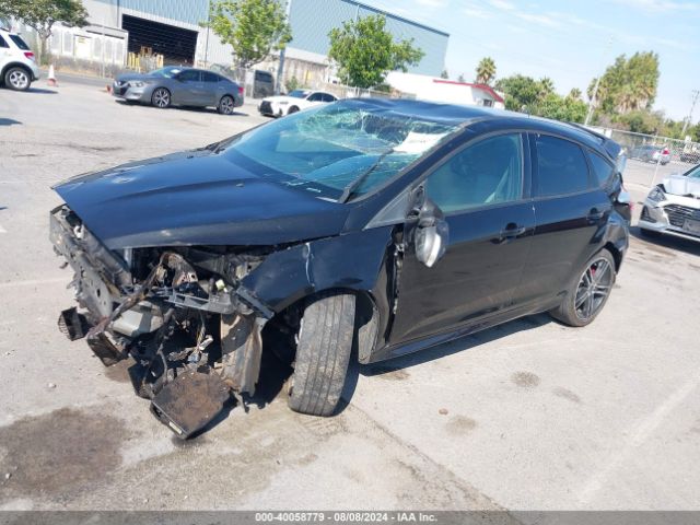 Photo 1 VIN: 1FADP3L9XFL324823 - FORD FOCUS 