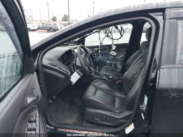 Photo 4 VIN: 1FADP3L9XGL289251 - FORD FOCUS ST 