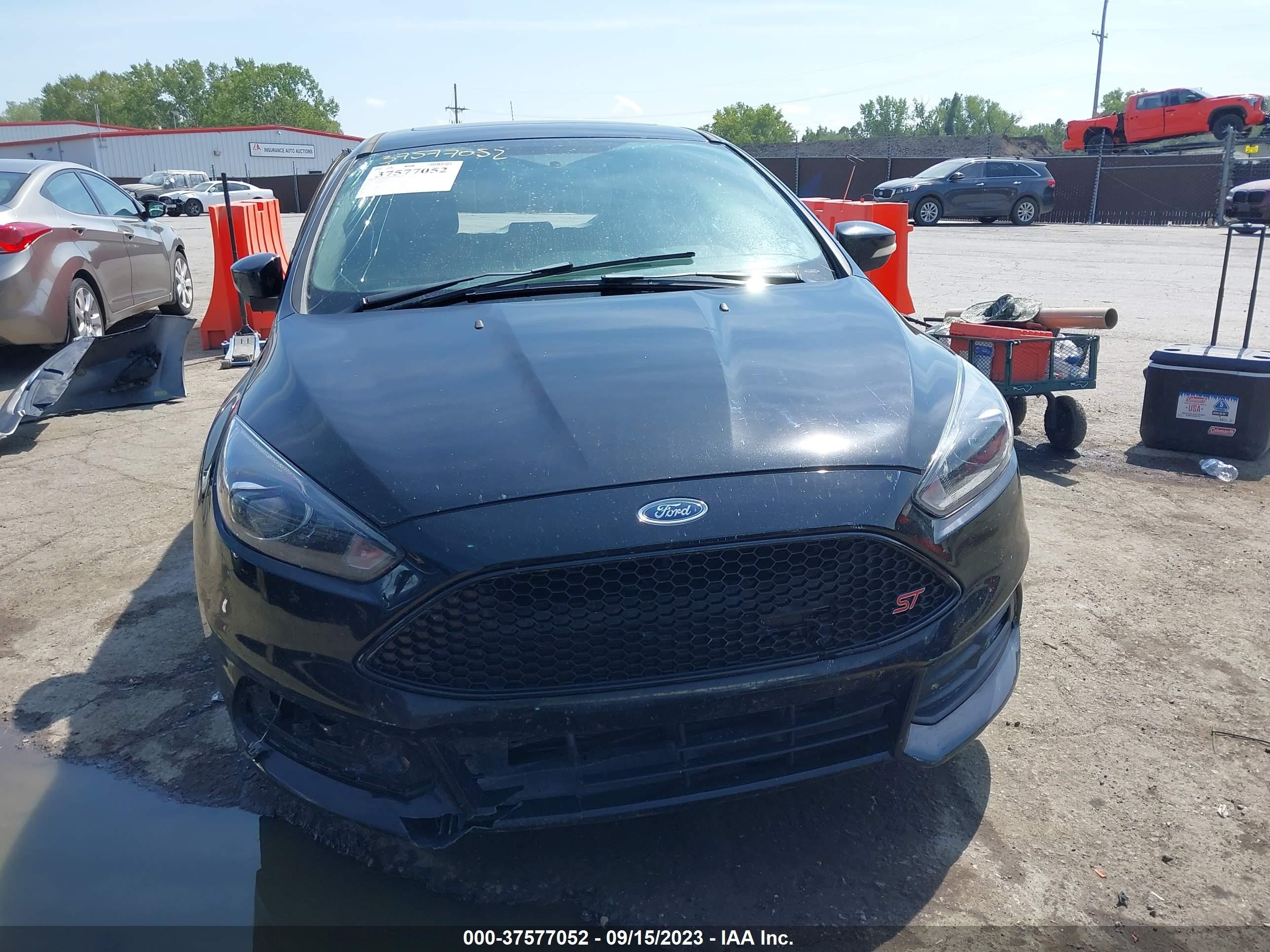 Photo 11 VIN: 1FADP3L9XJL259867 - FORD FOCUS ST 