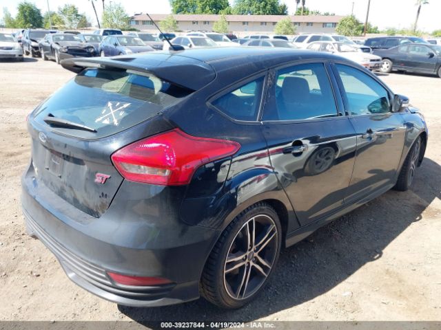 Photo 3 VIN: 1FADP3L9XJL323227 - FORD FOCUS 