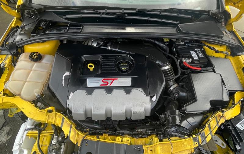 Photo 6 VIN: 1FADP3L9XJL330128 - FORD FOCUS ST 