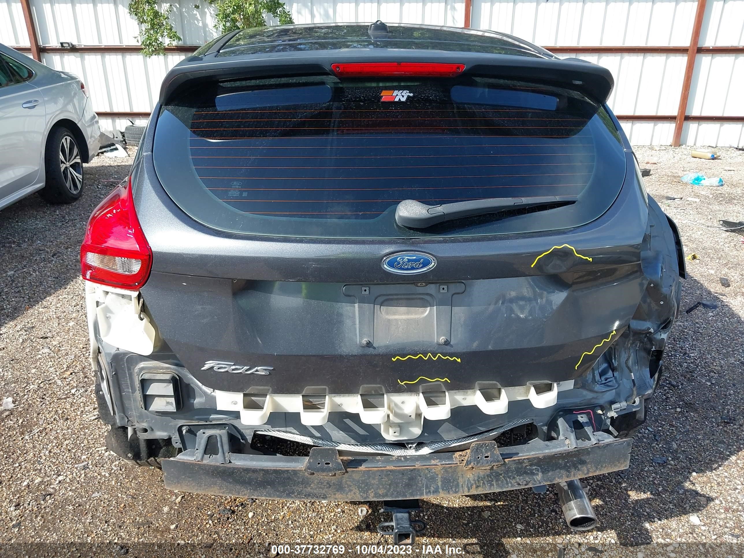 Photo 16 VIN: 1FADP3M22HL266730 - FORD FOCUS 