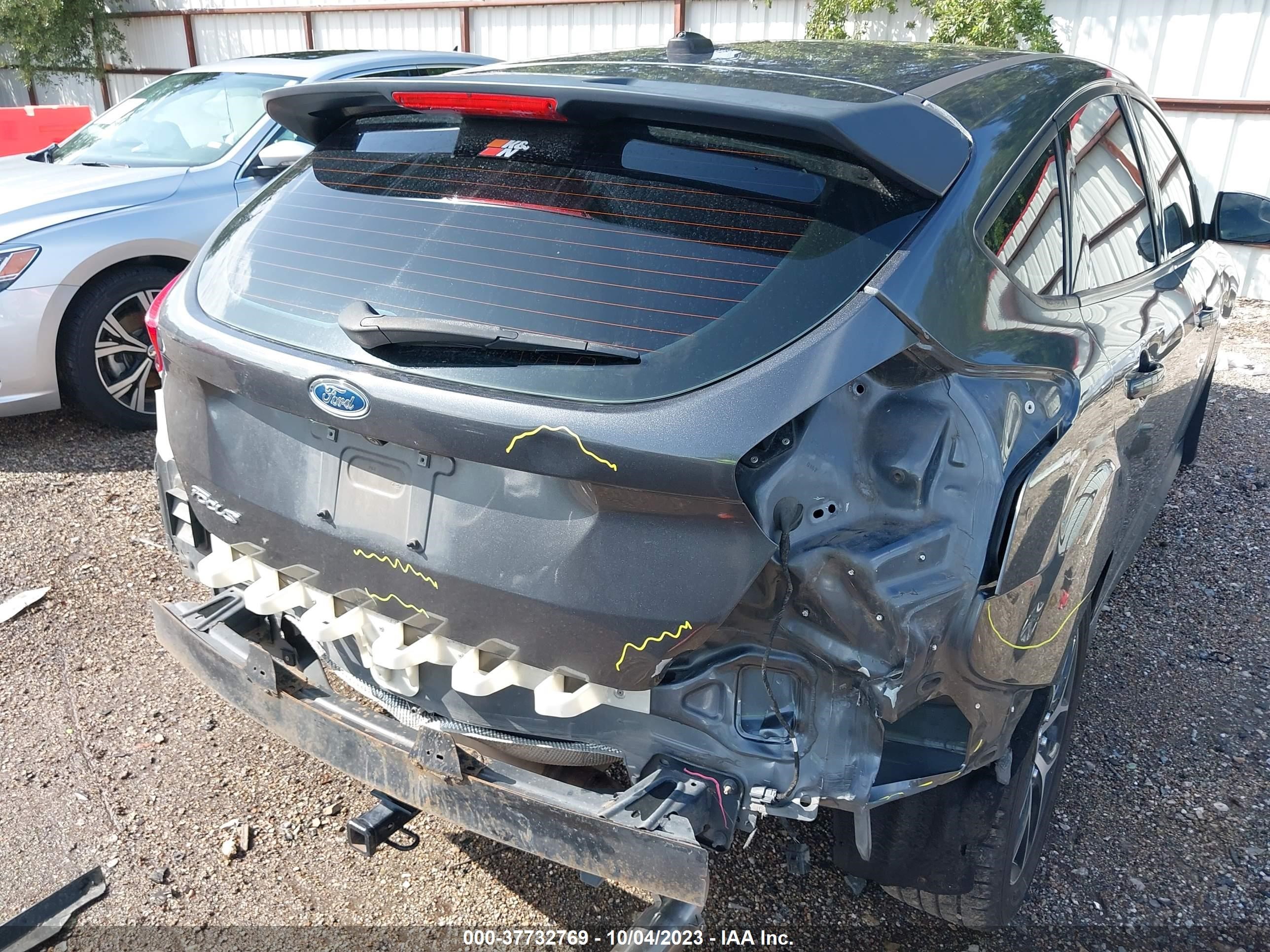 Photo 5 VIN: 1FADP3M22HL266730 - FORD FOCUS 