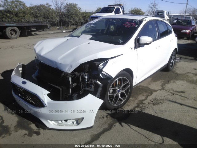 Photo 1 VIN: 1FADP3M23HL247832 - FORD FOCUS 