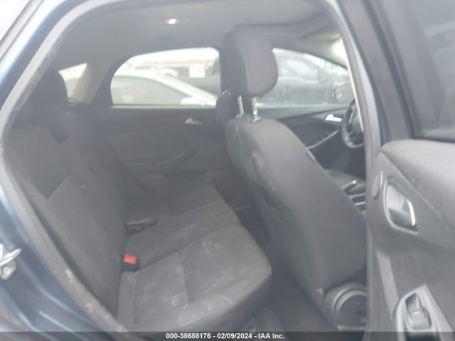 Photo 7 VIN: 1FADP3M23JL201343 - FORD FOCUS 