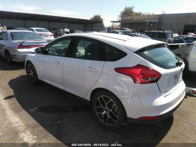 Photo 2 VIN: 1FADP3M24HL314776 - FORD FOCUS 