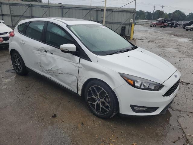 Photo 3 VIN: 1FADP3M25HL305942 - FORD FOCUS 