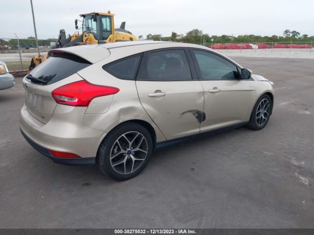 Photo 3 VIN: 1FADP3M28HL221453 - FORD FOCUS 