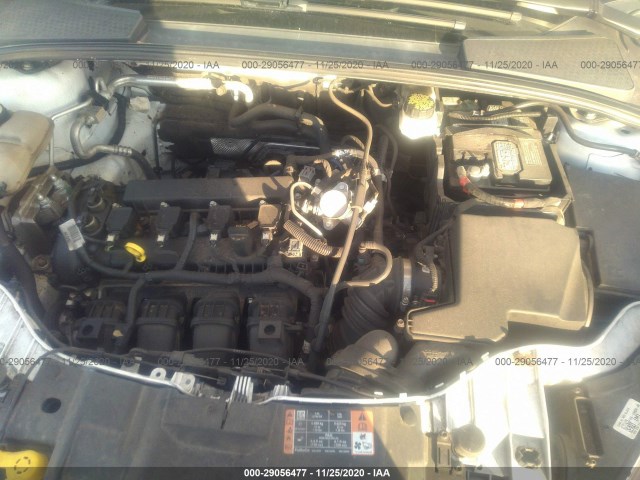 Photo 9 VIN: 1FADP3M28HL290062 - FORD FOCUS 