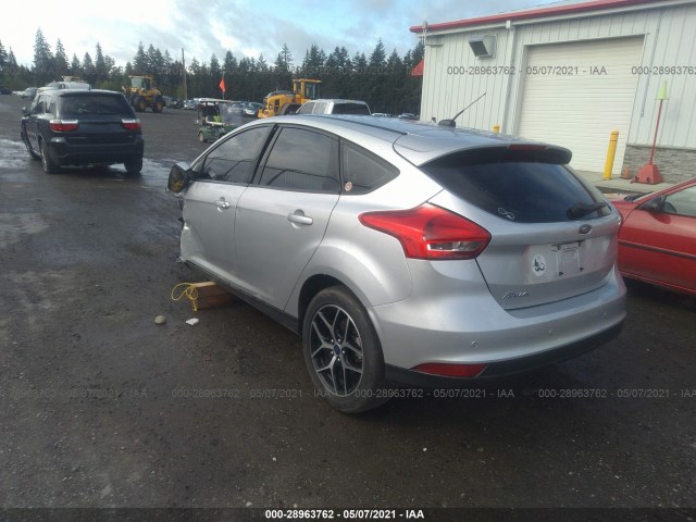 Photo 2 VIN: 1FADP3M29HL308715 - FORD FOCUS 