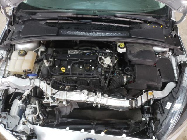 Photo 6 VIN: 1FADP3M29JL229017 - FORD FOCUS SEL 