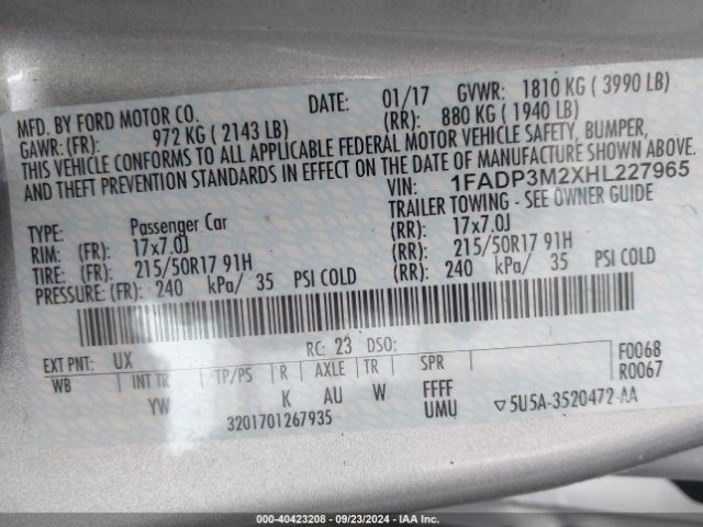 Photo 8 VIN: 1FADP3M2XHL227965 - FORD FOCUS 