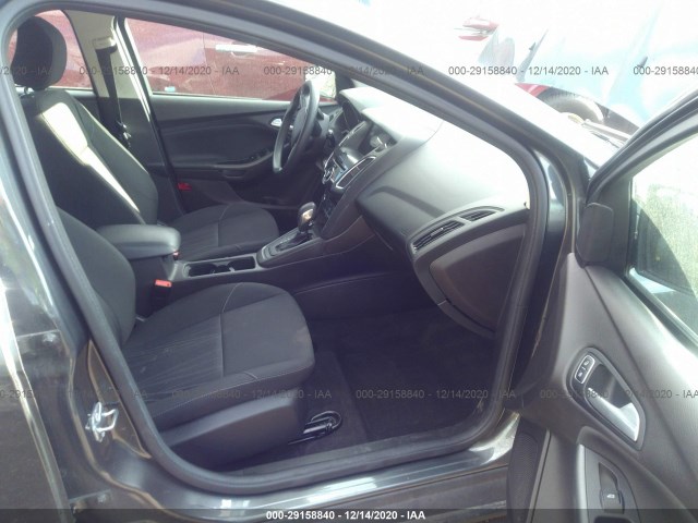 Photo 4 VIN: 1FADP3M2XHL253255 - FORD FOCUS 