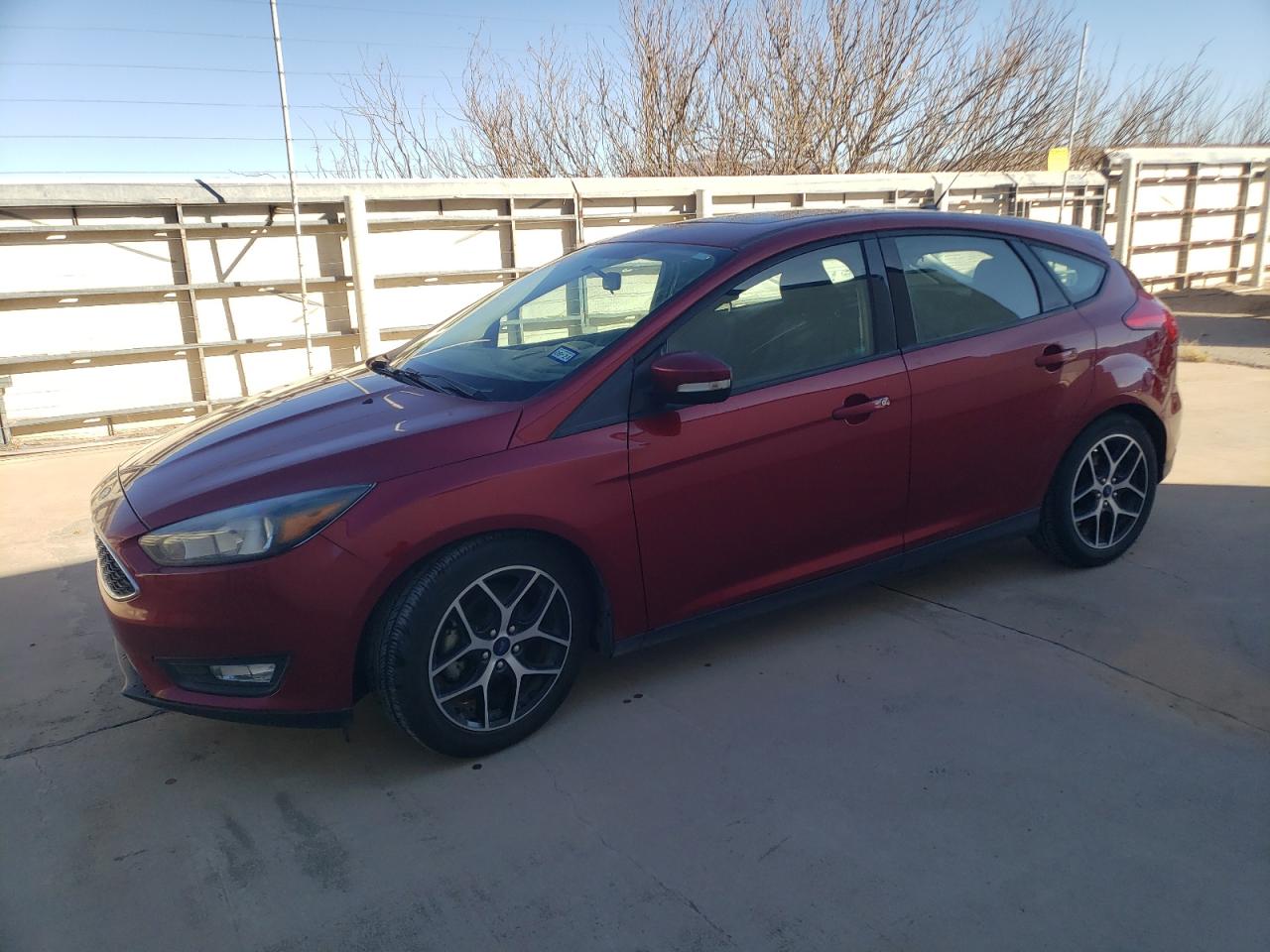 Photo 0 VIN: 1FADP3M2XHL332697 - FORD FOCUS 