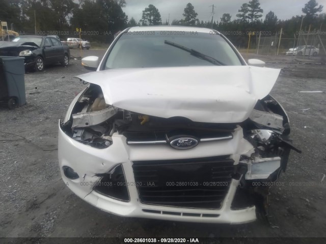 Photo 5 VIN: 1FADP3N20DL348917 - FORD FOCUS 