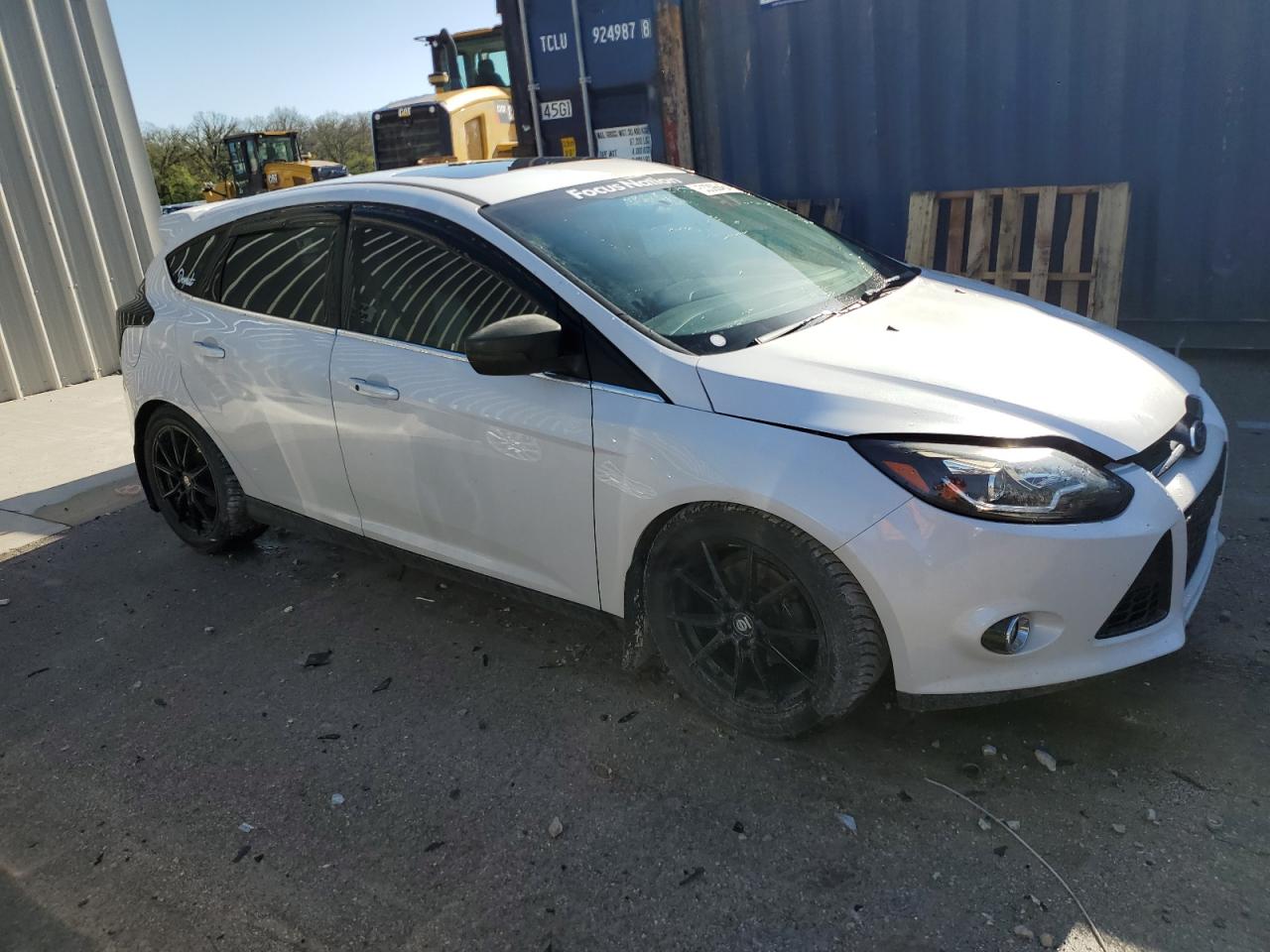 Photo 3 VIN: 1FADP3N20EL108381 - FORD FOCUS 