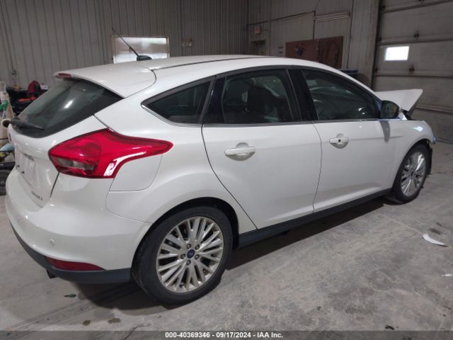 Photo 3 VIN: 1FADP3N20HL221848 - FORD FOCUS 