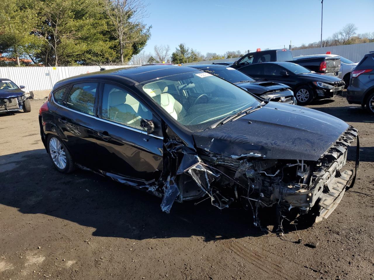 Photo 3 VIN: 1FADP3N20JL279450 - FORD FOCUS 