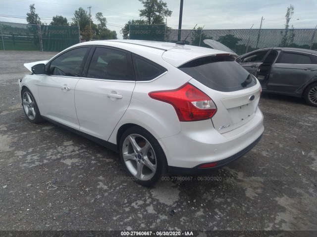 Photo 2 VIN: 1FADP3N21DL255081 - FORD FOCUS 