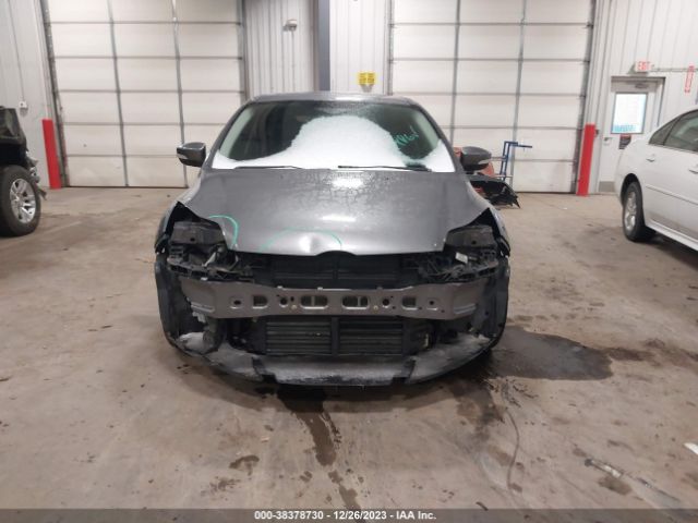 Photo 5 VIN: 1FADP3N21DL383997 - FORD FOCUS 