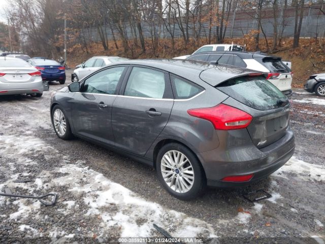 Photo 2 VIN: 1FADP3N21GL243145 - FORD FOCUS 