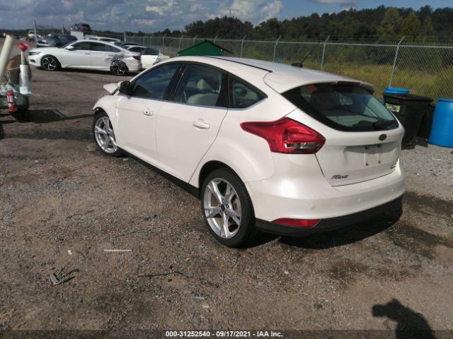 Photo 2 VIN: 1FADP3N21GL406599 - FORD FOCUS 