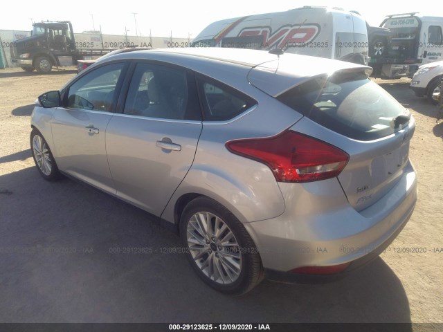 Photo 2 VIN: 1FADP3N21HL264885 - FORD FOCUS 