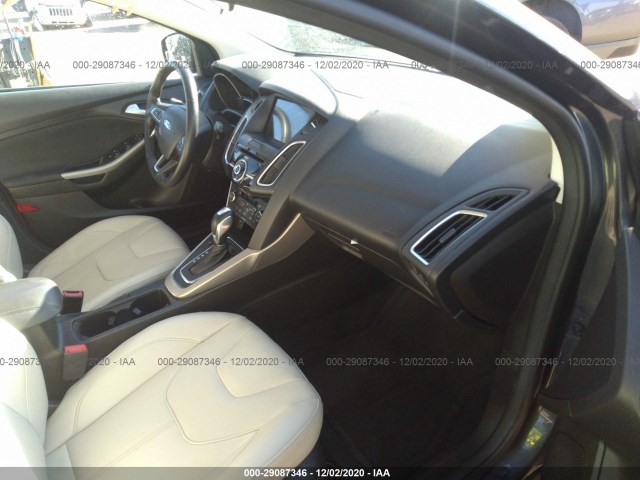 Photo 4 VIN: 1FADP3N21HL268502 - FORD FOCUS 