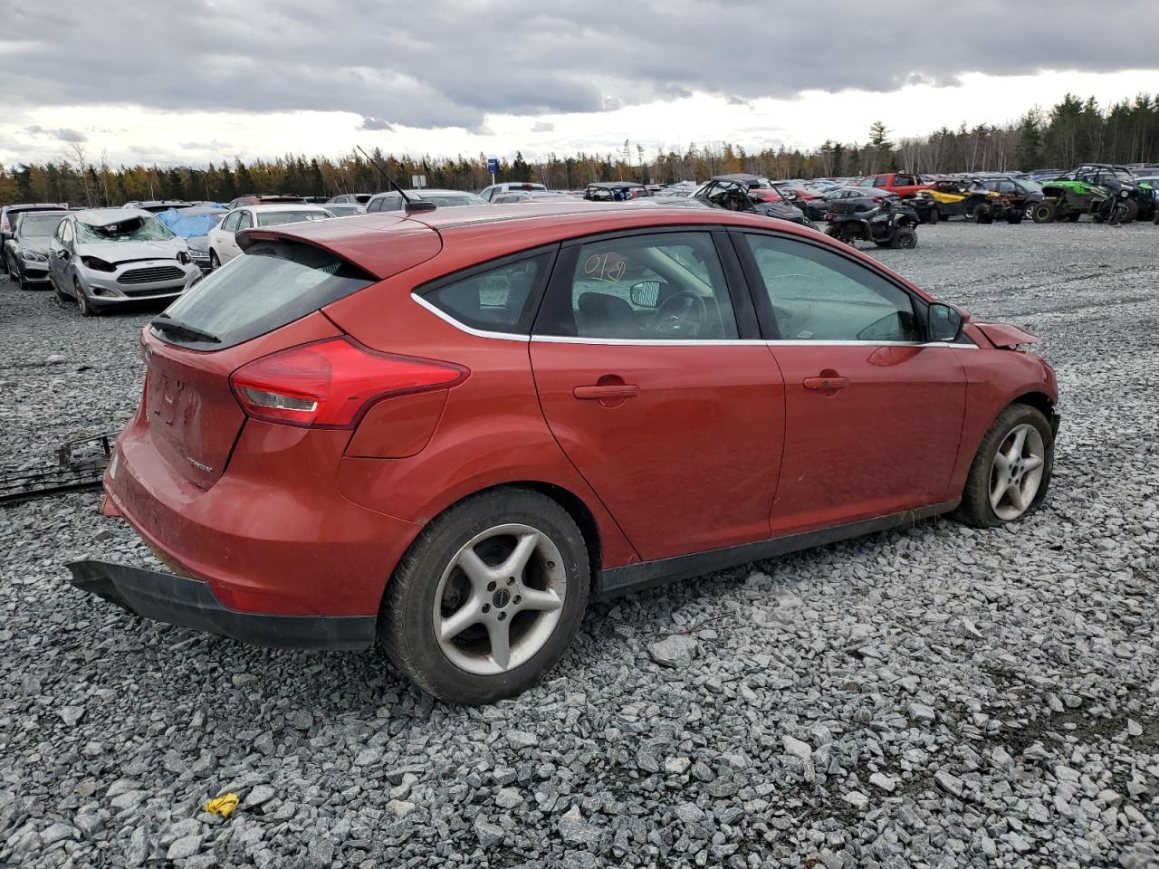 Photo 2 VIN: 1FADP3N21JL296371 - FORD FOCUS 