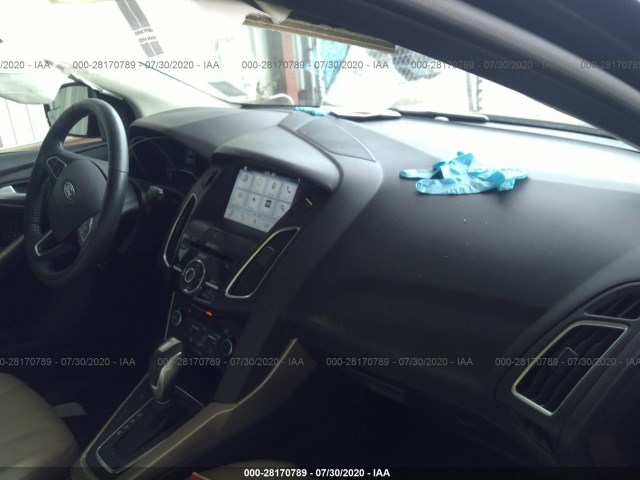 Photo 4 VIN: 1FADP3N21JL326520 - FORD FOCUS 