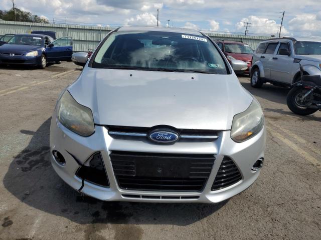 Photo 4 VIN: 1FADP3N22DL103696 - FORD FOCUS TITA 